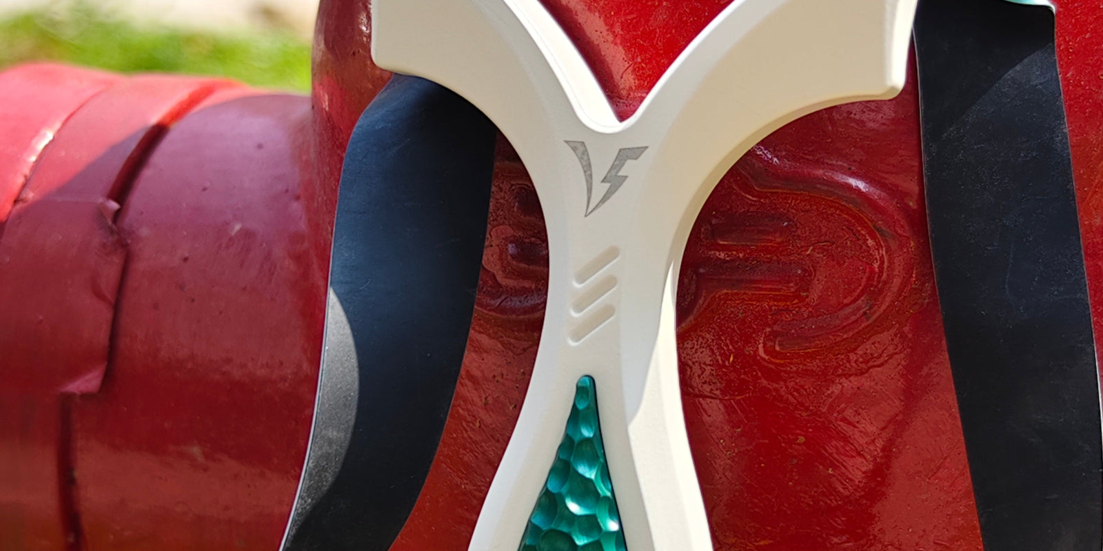 Unleash Precision and Power with Venomous Spike Z04 – The Ultimate Slingshot, Catapult, and Sling Shot for Hunting & Beginners