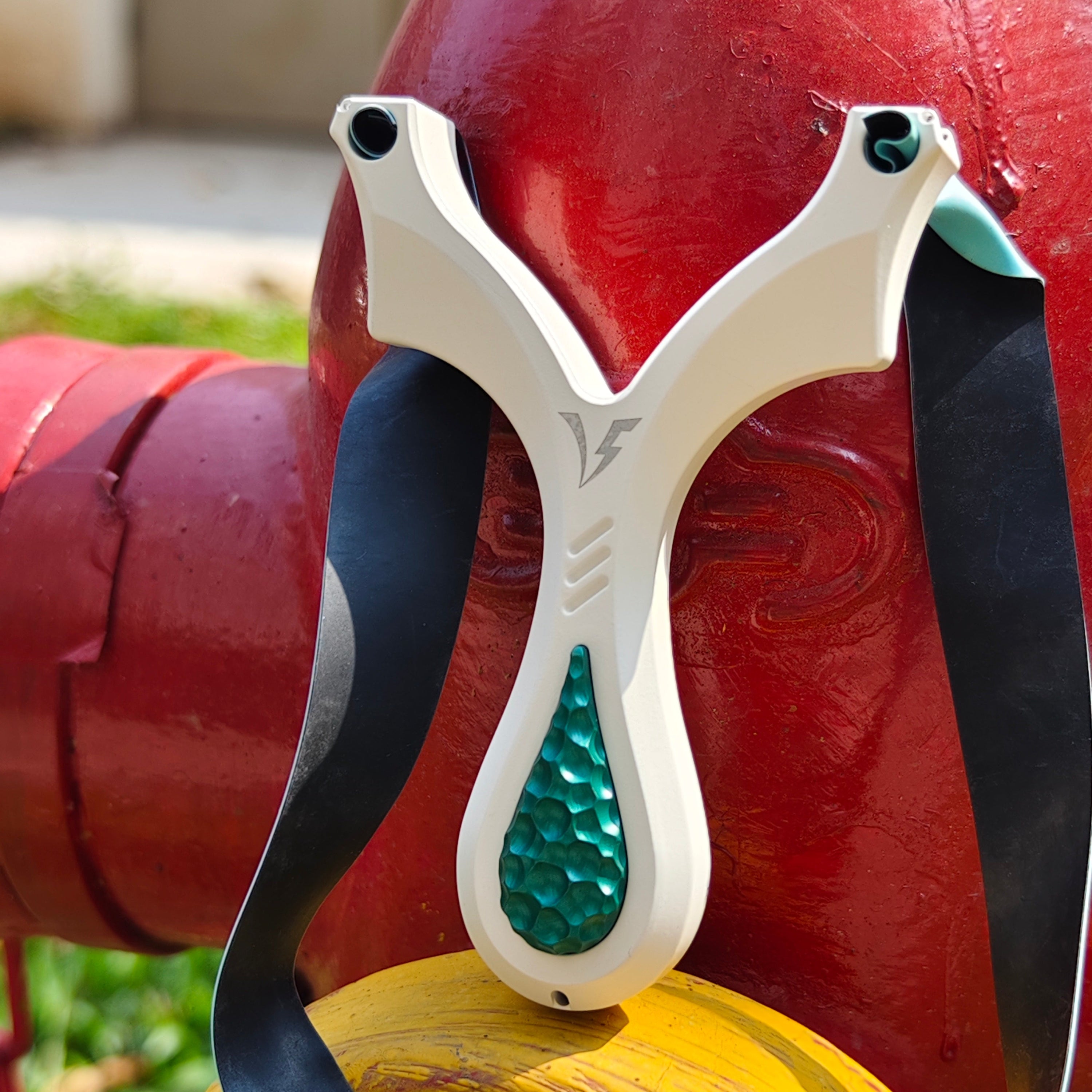 Unleash Precision and Power with Venomous Spike Z04 – The Ultimate Slingshot, Catapult, and Sling Shot for Hunting & Beginners