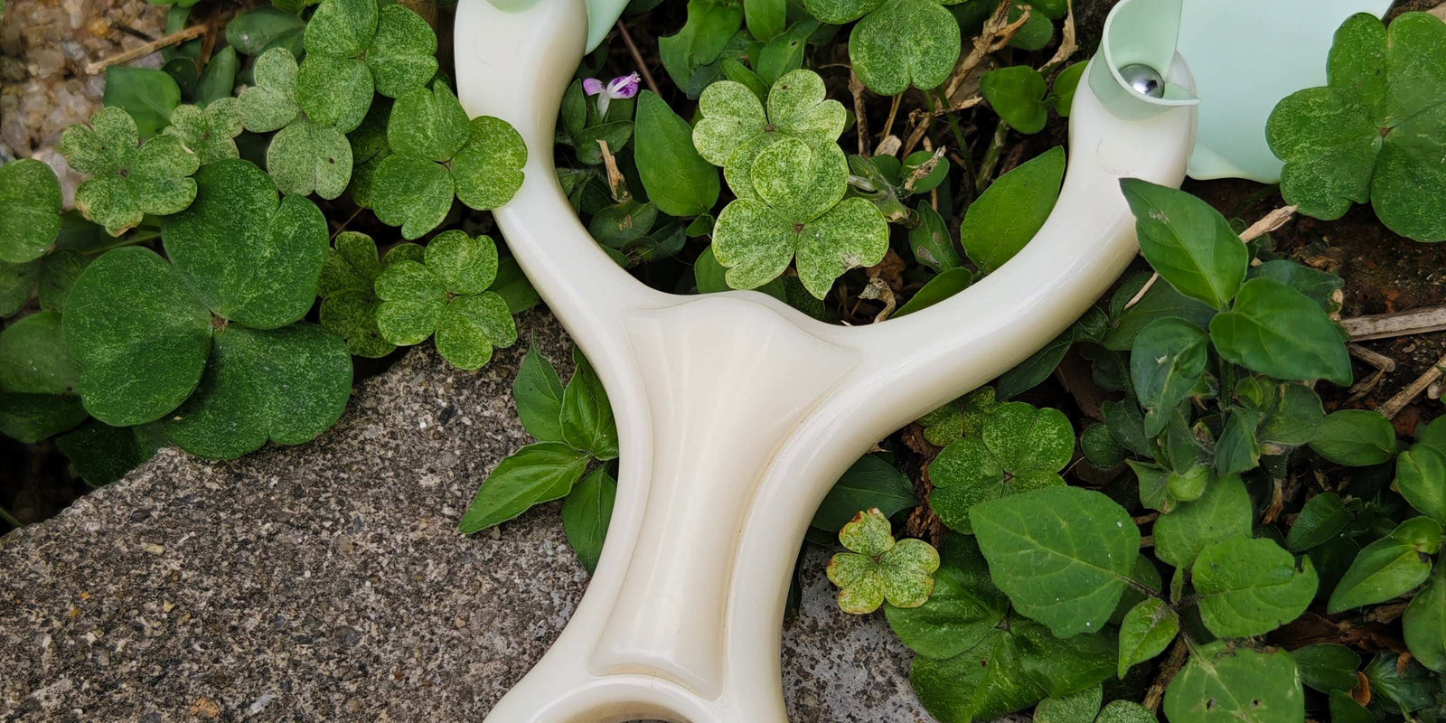 Milky Hunter-Y08: Lightweight Resin Slingshot with Big Power 🎯