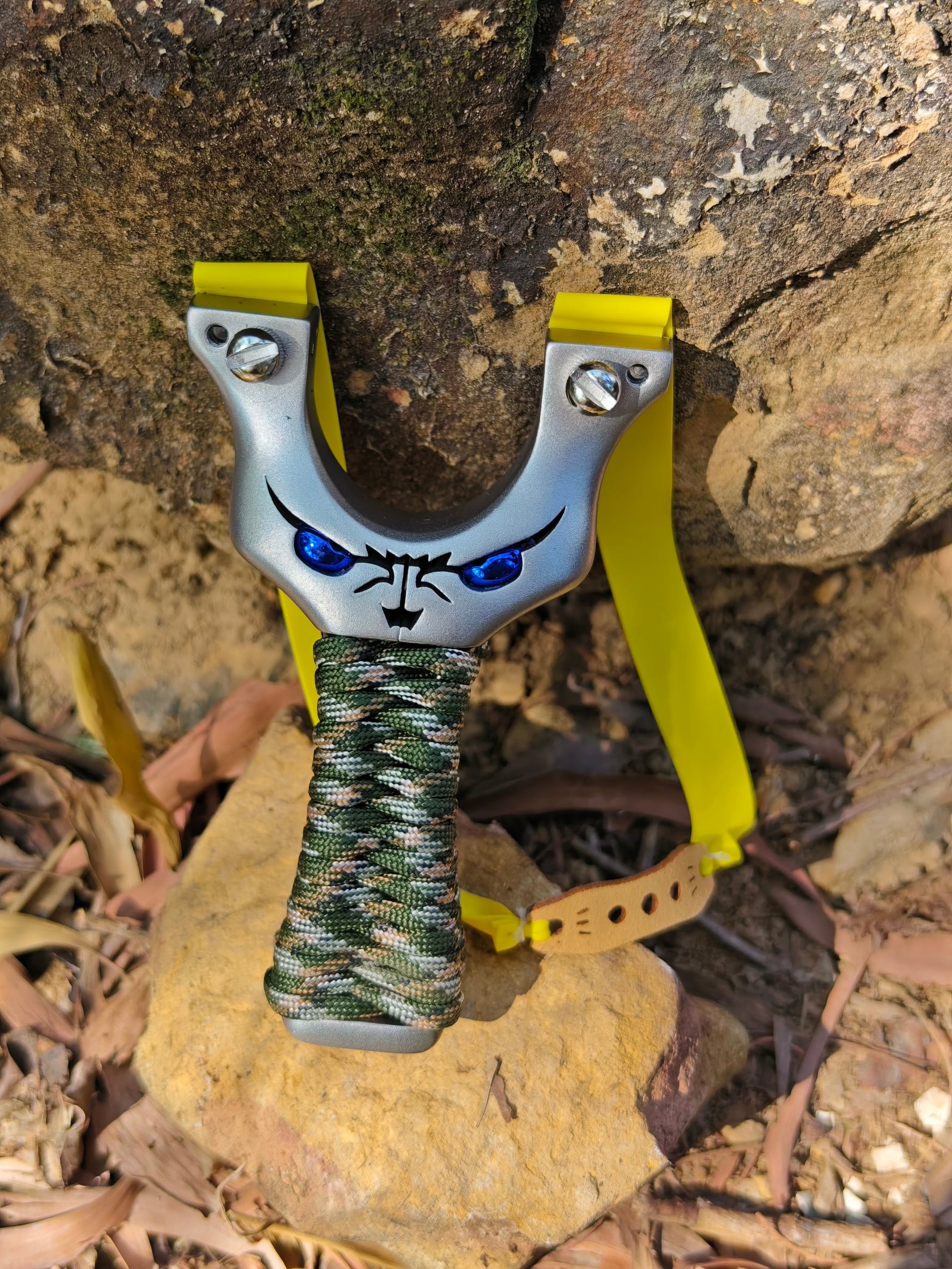 Yshotx High-Performance Slingshots & Catapults – Precision Sling Shots for Hunting & Sports