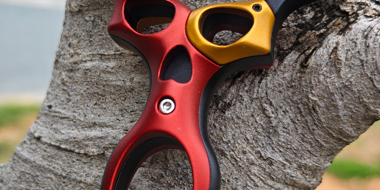Space Ranger-Z05 Slingshot – Precision Outdoor Shooting Slingshot for Target Practice
