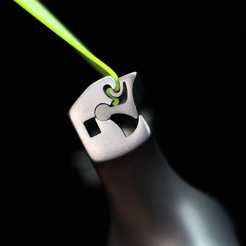 durable slingshot with quick adjust mechanism
Cold-forged, sturdy slingshot with instant band adjustment for convenience.