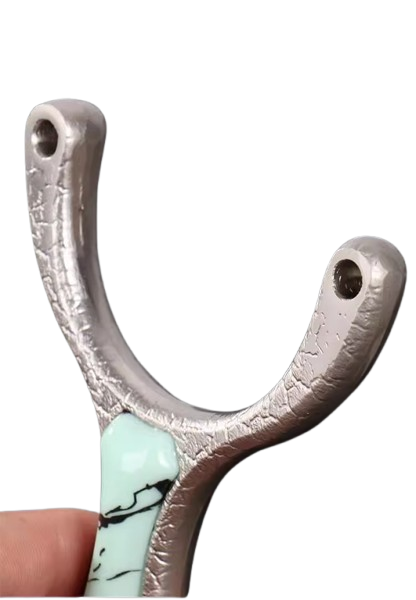 High-strength Ice Crack X17 slingshot tested for performance by Yshotx.