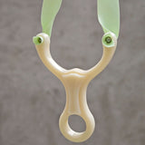 Wide bow gate Milky Hunter Y08 slingshot for accurate and stable aiming.