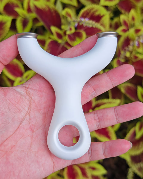 Precision shooting Silk Light X22 slingshot featuring oversized fork design for easy band mounting.