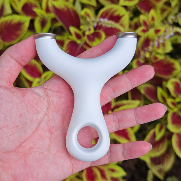 Precision shooting Silk Light X22 slingshot featuring oversized fork design for easy band mounting.