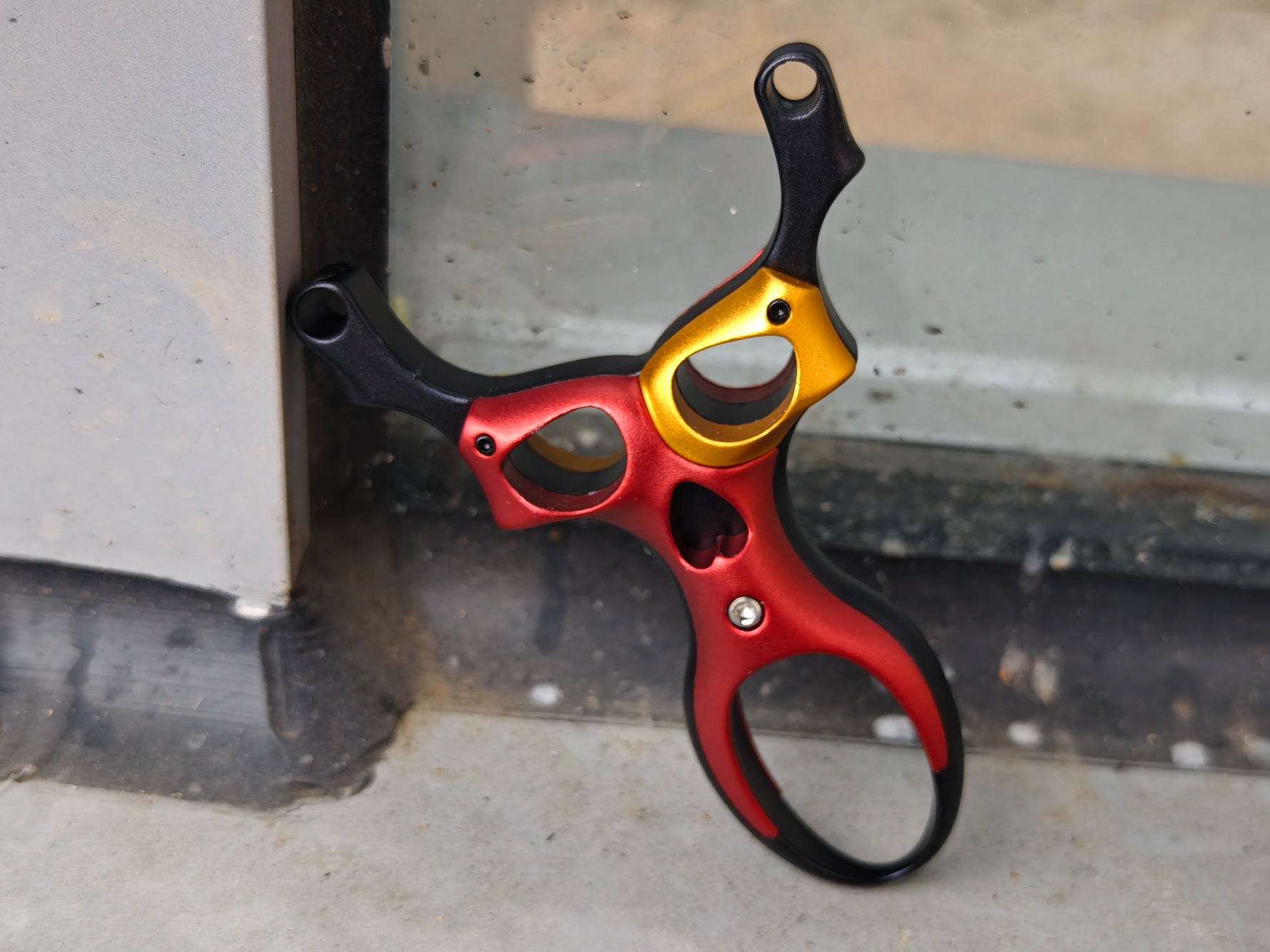 Lightweight Space Ranger slingshot ideal for travel, outdoor adventures, and target shooting.

